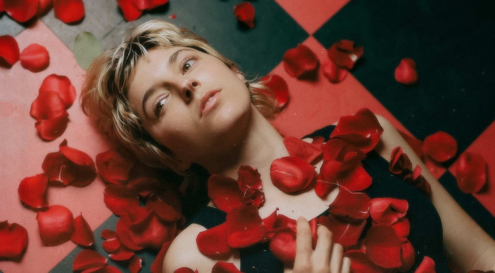 Caroline Rose, in-store at Assai Records